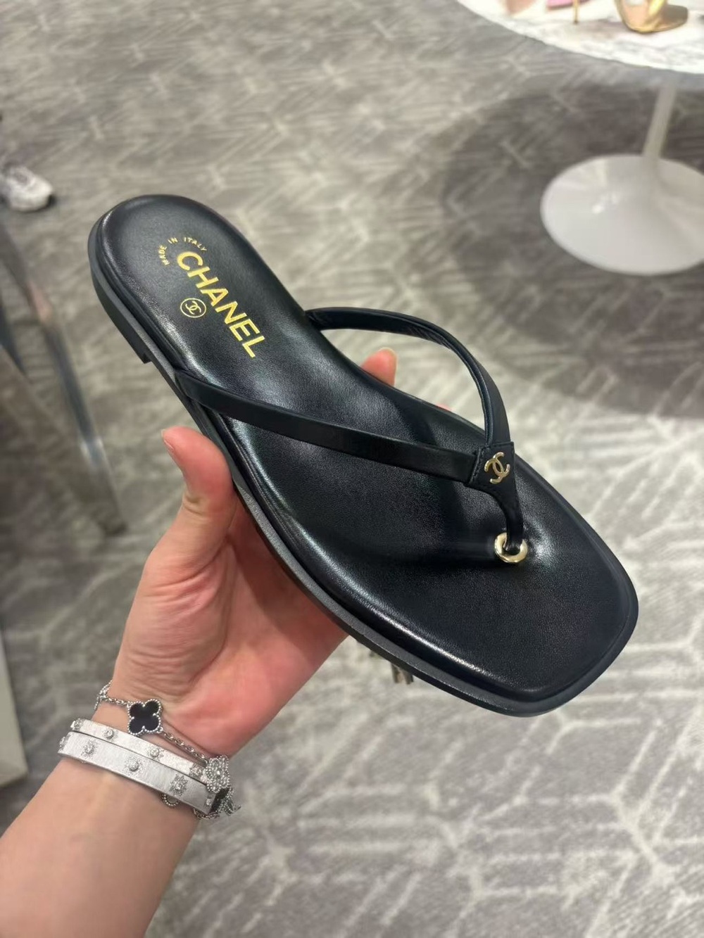 CHANEL Black Leather Thong Sandals with Gold CC Charm